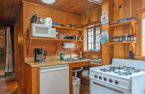 Marlinton House | Moore House Inn & Cabins