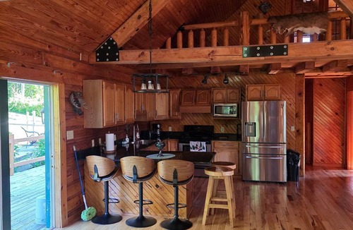 English Cabin | Morning Dove Cabin