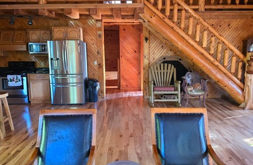 English Cabin | Morning Dove Cabin