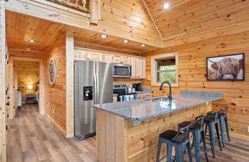 Sevierville Cabin | Morning Glory -BOOK NOW: JANUARY and FEBRUARY SALE! Subject to availability