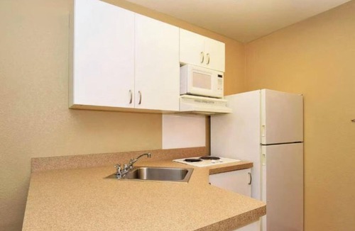 Parkdale Hotel | Motel 6 Fairfield, OH - Cincinnati