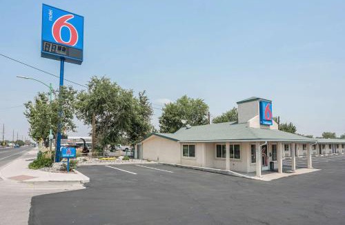 Fallon Hotel | Motel 6-Fallon, NV