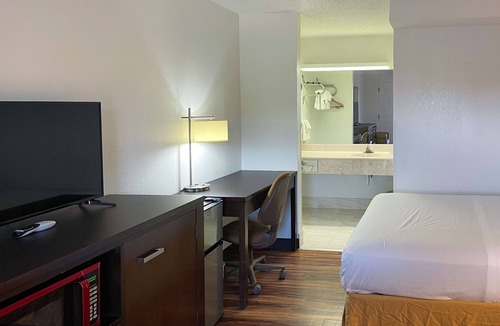 Fancy Gap Hotel | Motel 6 Fancy Gap, VA