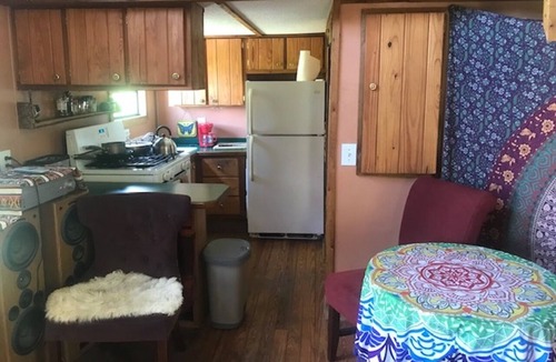 Weaverville Cabin | Motherwood Sanctuary: Cute Cabin In Paradise