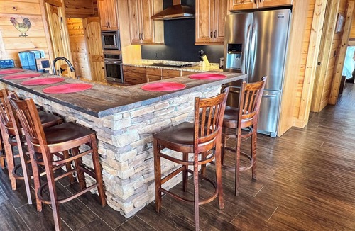 Todd Cabin | Mountain Air, Endless Relaxation -3BR/2.5BALong Range Views, Hot Tub, WiFi