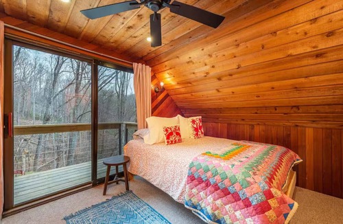 Weaverville Cabin | Mountain Dove Log Cabin Healing Retreat+Mtn Views+Walking trail