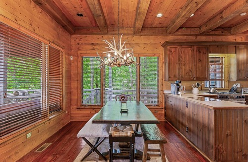 Lake Toxaway House | Mountain Home with Spectacular Views!