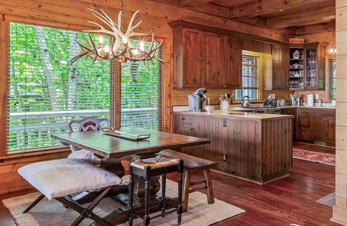 Lake Toxaway House | Mountain Home with Spectacular Views!