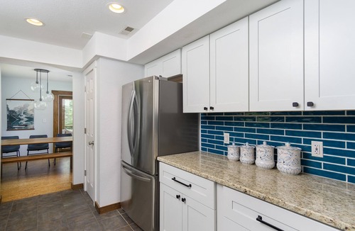 Weaverville House | Mountain Over Main Street | 5 Min. to Downtown Weaverville, Fire Pit & Views!