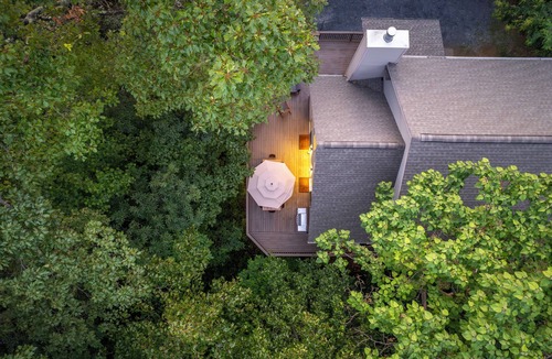 Roseland House | Mountain Retreat: HotTub, Game Room, Family & Pet-Friendly, 3 King Beds