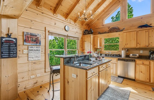 Lake Lure Cabin | Mountain Retreat at Rumbling Bald - Hot Tub, Firepit, Resort Amenities, Sleeps 8