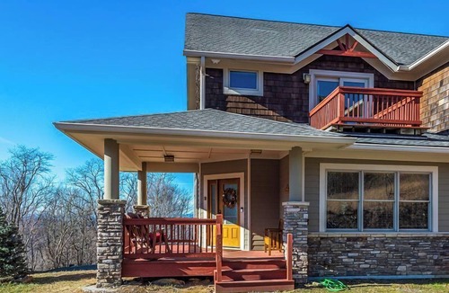 Wolf Laurel House | Mountain Retreat: Privacy & Comfort at 4,400 ft