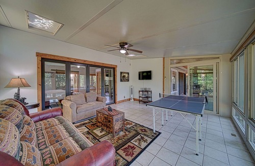 Ellijay Ski Chalet | Mountain River Retreat Star5Vacations
