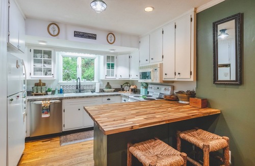 Franklin Cabin | Mountain View Cabin, All King Beds, Garage w/Paved Drive, One Floor