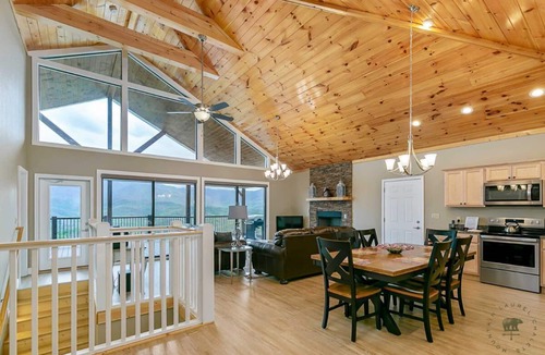 Chalet Village North Cabin | Mtn View EPIC view | hottub | theater | pool table