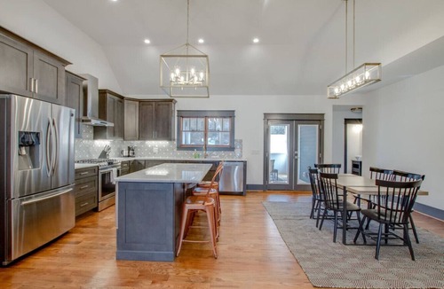 Shelby Hills House | Music City Marvel - Mins To Broadway