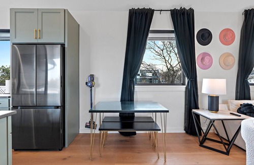 Edgehill House | Music Row (Taylor's Version) Townhome