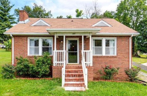 Lynn Garden House | 'My Tennessee Mountain Home' in Kingsport