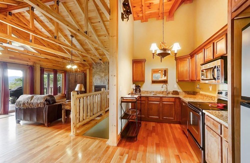 Almond Cabin | Nantahala Gorgeous - Free Whitewater Rafting Passes + Peaceful Cabin with