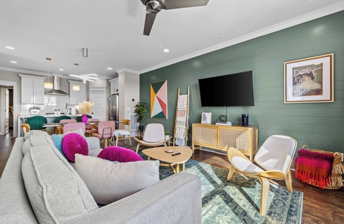 Talbot's Corner House | Nashville Oasis w/Pool & Hot Tub ★ Rooftop & Views ★ Mins to Broadway & DT!