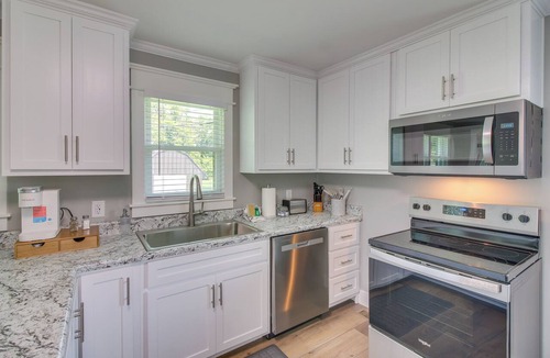 Tompkinsville Cottage | Near Dale Hollow Lake! Updated 'cozy Corner' Home