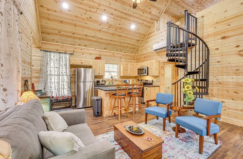 Edray Cabin | Near Greenbrier River! Mtn-View Cabin w/Fire Pit
