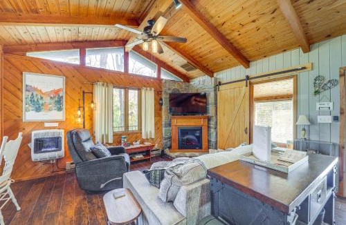 Newland House | Near Lake + Trails: Rustic Newland Cabin w/Deck!