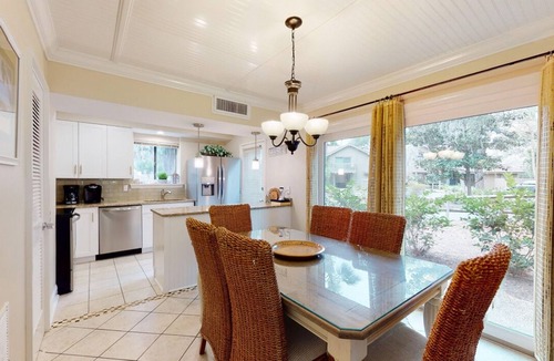 Palmetto Dunes Villa | Near Robert Trent Jones golf course with just short walk to the beach.