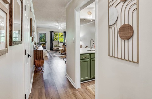 Athens Condo | Near UGA, Sandford Stadium, Downtown & Five Points