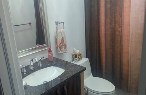 Imperial House | Need a home for the NFL Draft, here it is. Gorgeous 4-bed 4-bath house. Book Now