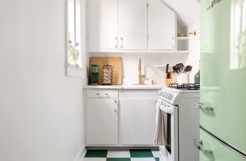 Harleston Village Apartment | NEW 1BR Charming Guesthouse Near King St Walk to Historic District 30+ Stays