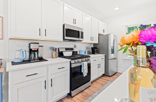 Charleston House | New Build | <10 Mins to Folly & <15 to DT