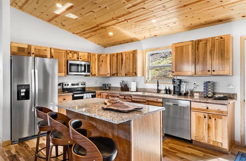 Murphy Cabin | NEW CABIN-Epic Sunsets! Panoramic Views of Blue Ridge and Smokey Mountains!