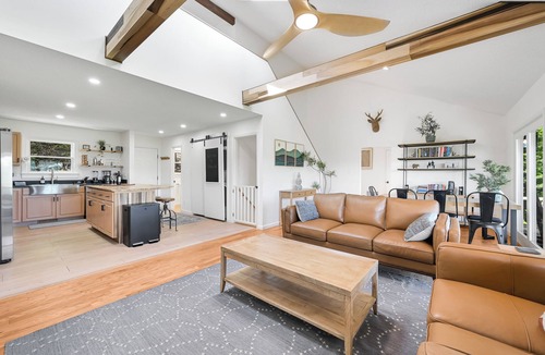 Weaverville House | New from 5 Star Hosts-Panoramic Mtn Views-Private-Peaceful on 5 acres-Convenient