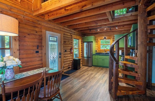 Gallipolis Ferry Cabin | New Hot Tub - Diamond Creek - Sleeps up to 6