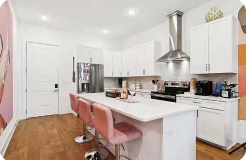 Inglewood Apartment | New listing 3BD/3BA Nashville condo minutes from Broadway and Nissan stadium