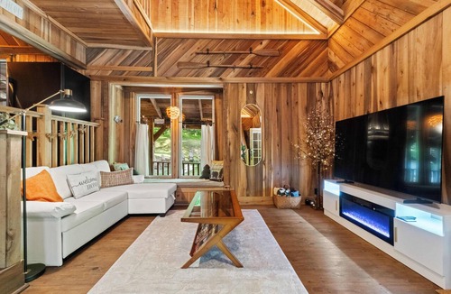 Ansted Cabin | New River Cabin Retreat: Sauna, Game Room, Creek & ATV Trails