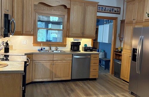 Ocean Isle Beach House | NEWLY RENOVATED 2026. Pet-friendly. Walking distance to waterway. Close to shops