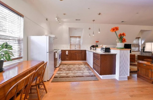 Dorchester County House | Newly Renovated free-standing Barn