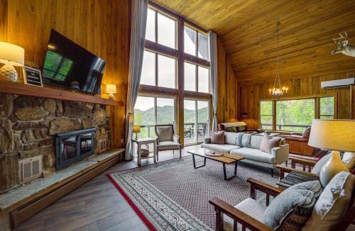 Burnsville House | Newly Renovated MountainTop Escape in Burnsville