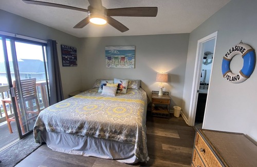 North Carolina Coast Condo | Newly Renovated and Tastefully Decorated 2 BR/2 BA Oceanfront Condo, sleeps 8.