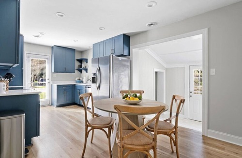 Old Village House | Newly Renovated - Walk to Shem Creek Restaurants!
