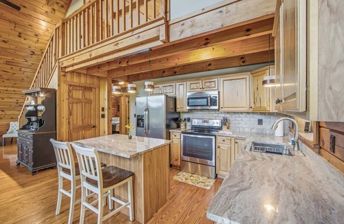 Tazewell Cabin | Norris Lake Cabin Near Marinas & Fishing, Fire pit