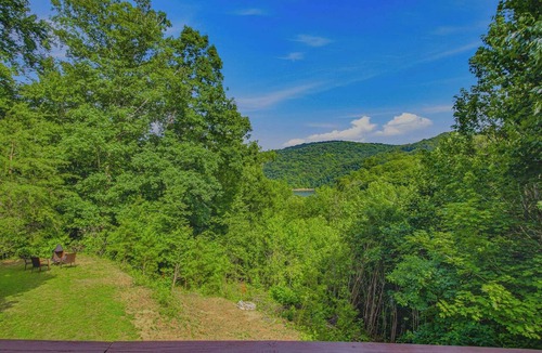 Tazewell Cabin | Norris Lake Cabin Near Marinas & Fishing, Fire pit