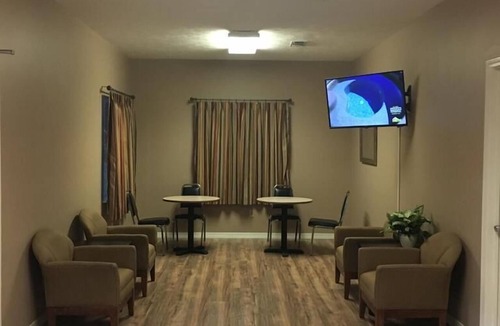 Eupora Hotel | Oak Tree Inn