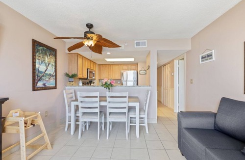 Myrtle Beach Condo | Oceanfront Sunny Condo w Pool in Atlantica Towers