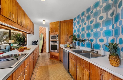 Pine Knoll Shores House | Oceanfront Treehouse Retreat | Private Beach Walkw