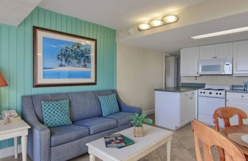 Ocean Drive Condo | One Bedroom Ocean Front Condo, Myrtle Beach (2055280)