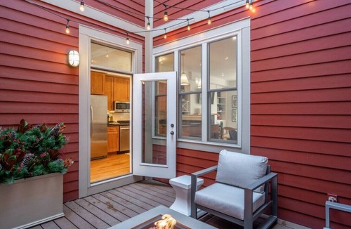 Over-the-Rhine House | OTR Hideaway, Washington Park + Garage | Top House