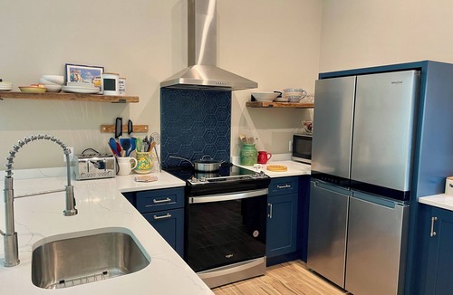Uptown Cottage | Palm Cottage, brand new 2 bedroom 2 bathroom in enchanting Beaufort